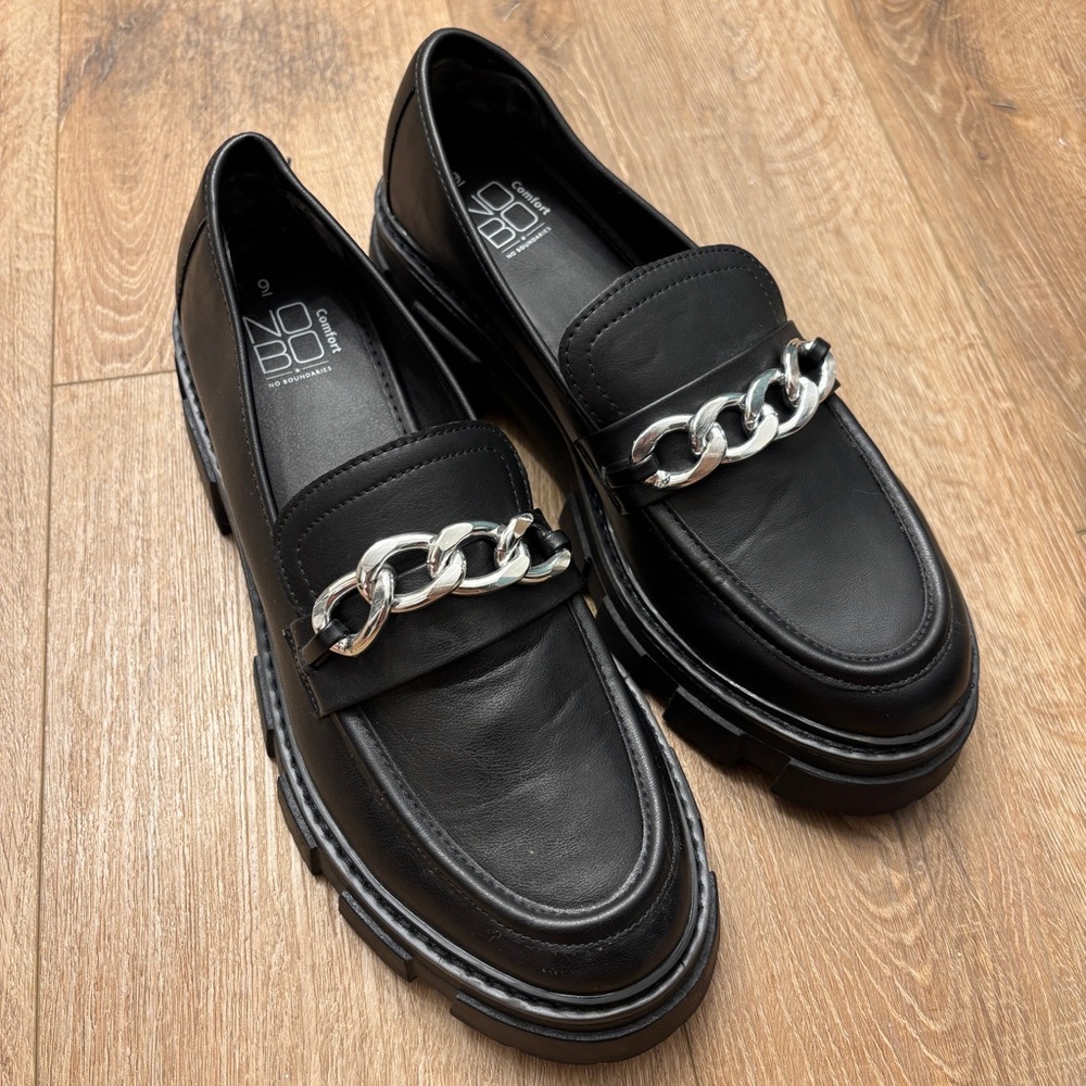 NOBO Black Leather Loafers with Silver Chain